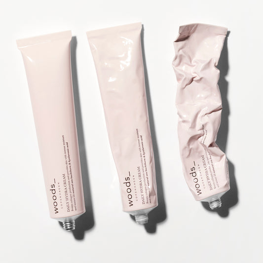 HYDRATION 101: MOISTURIZERS VERSUS EMOLLIENTS